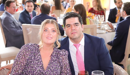  Adriana Zúñiga y Alejandro Pérez.