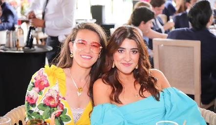  Regina González y Pilar Villanueva.
