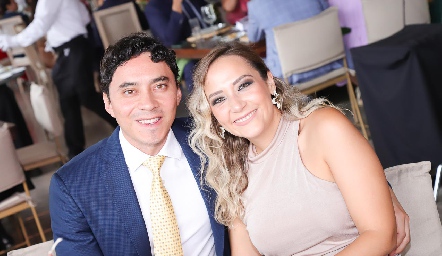  Oswaldo Guerrero y Alicia Rubio.