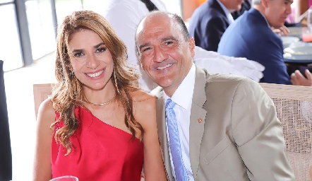 Marisol Ávila y Francisco Valadés.