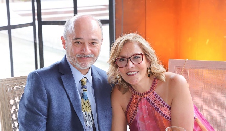  Marco y Pilar Villanueva.