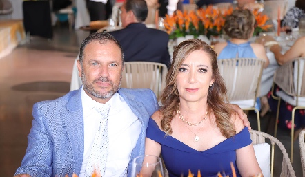  Gustavo Contreras y Rosa María Alvarado.