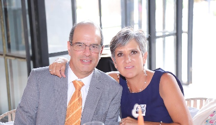  Santiago Frech y Denisse Coulón.