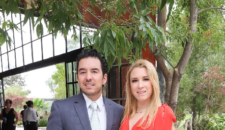  Federico Mendizábal y Karla Puente.