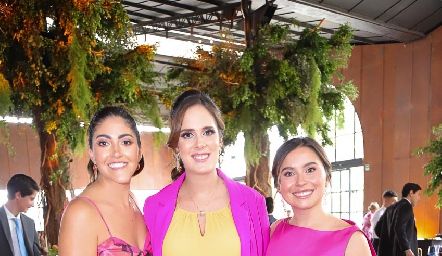  Katia Díaz de León, Ana Gaby Mina y Margot Uría.