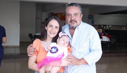  Alejandra Ascanio, Manuel Ascanio y María Emilia.