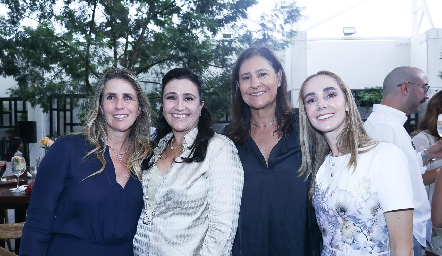  Karla Amtmann, Daniela Lebrija, Paula Ballina y Fátima Pinhao.
