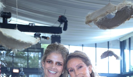  Lu López y Lourdes Herrera.