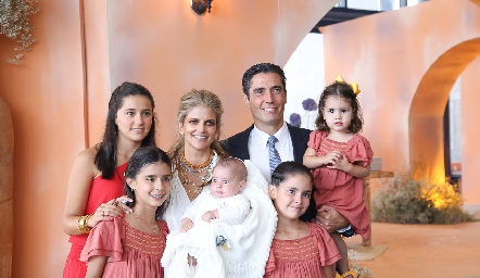  Familia Lebrija López.