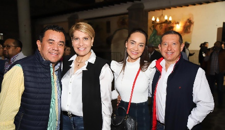  Francisco Carrera, Mireya Pérez, Tania Huerta y Nelson Tello.