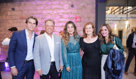  Juan Carlos Valladares, Billy Carreto, Martha Sáenz, Martha Dávila y Cristi Reyes.