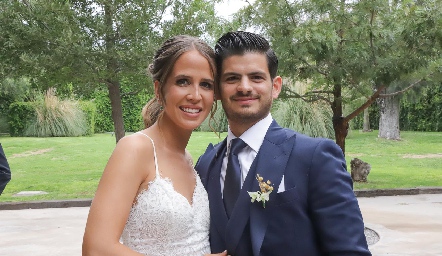  Montse Anaya y Oscar Cabrera ya son esposos.