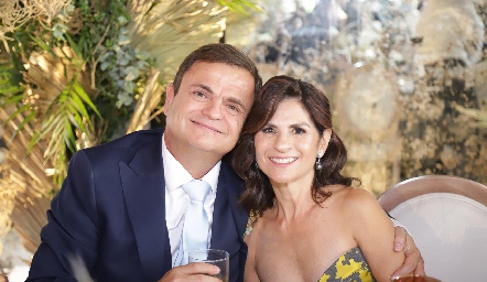  Oscar Cabrera y Lucía Escobedo.