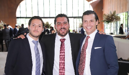  Carlos Andrade,  Toro Gómez y Alejandro Stevens .