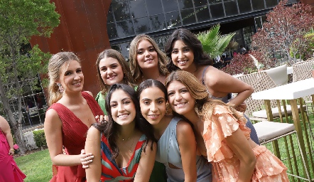 Maca Anaya, Christianne Cambeses, Ximena Nieto, Mariana Anaya, Carlota de la Garza, Paulina Oliva y Regina Martínez.