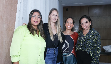  Carmenlú Díaz, María Clara Aguilar, Andrea Escalante y Marcela Córdova.