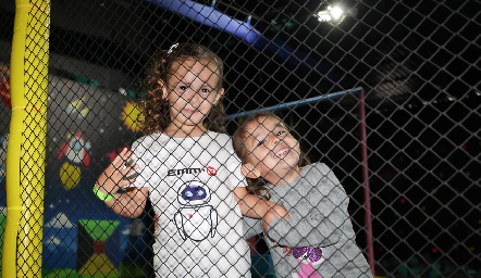  Emma Ramos y Luisa Rodríguez