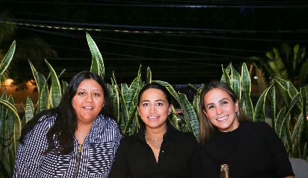  Gloria Purata, Paola Jasso y Mónica Hernández.