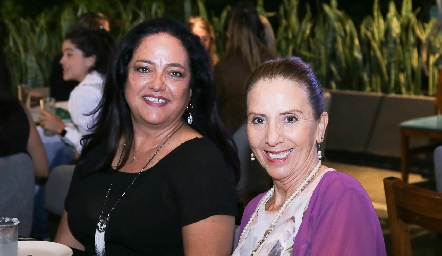  Maricha Gordoa y Gaby Mercado.