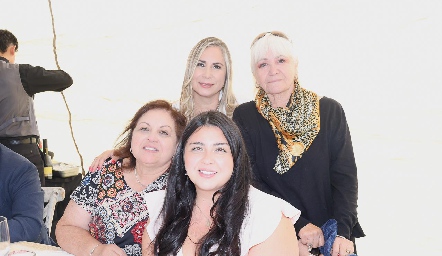  Jazmín Hernández, Silvia Puente, Liliana Correa y Nicole Aldrete.