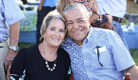 Patricia Meade y Ricardo Lozano.