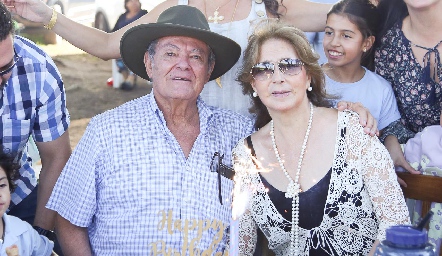  Mario Lozano y Elsa Castro.
