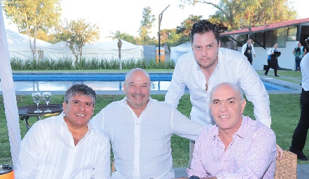  Juan Ariel Reyes, Antonio Lozano, Patricio Lozano y Caly Hinojosa.