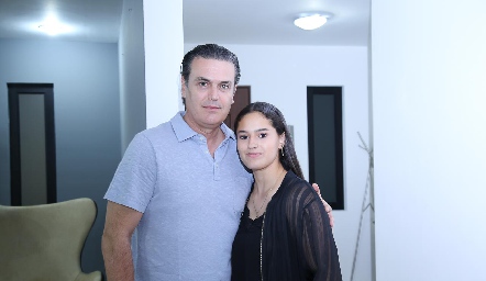  Wicho Fernández con su hija Macarena.