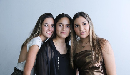  Natalia Michel, Macarena Fernández y Marijó Flores.