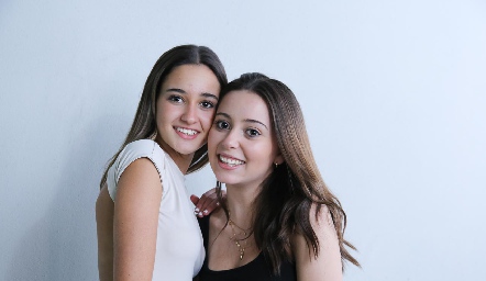  Natalia y Ximena.