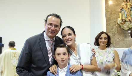  Xavier Nava, Nancy Puente y Jerónimo Nava.