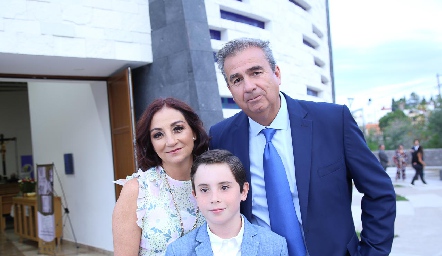  Ana Lorena López, Jorge Ávila y Jerónimo Nava.