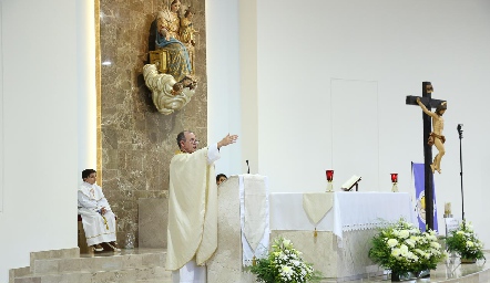  Padre Gabriel Del Valle.