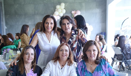  Cecilia Quesada, Ruth de la Torre, Gaby Carreón, Minerva García y Marcela Milán.