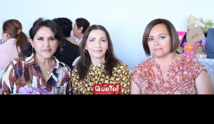  Ruth de la Torre, Patricia Barrón y Marisa Mojarás.
