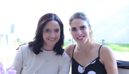  Maritza Villalba y Mónica Dávila.