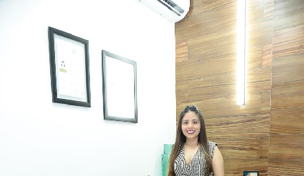  Mariana Escalante.