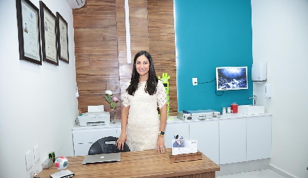  Karina Martínez.