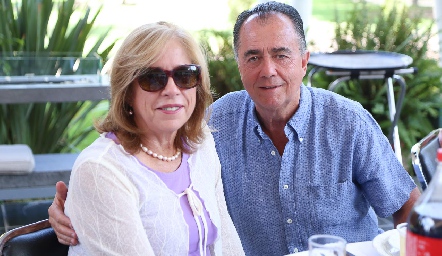 Beatriz Díaz Infante y Enrique González.