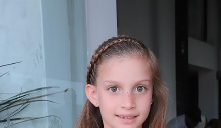  Elena.