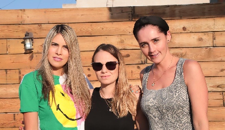  Mariana Berrones, Paulina López y Diana Favela.