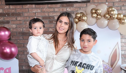  José Miguel Rojo, Bárbara Berrones y Fernando Rojo.