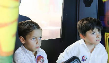  Pablo y Emilio.
