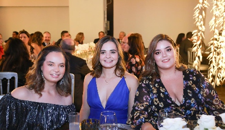  Alejandra Martins, Gabriela Martins y Carlota de la Garza.