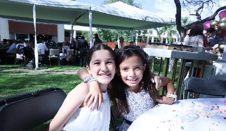 Sofía y Luciana.