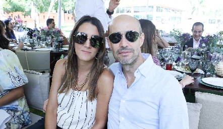  Marcela Rivero y Alejando Gutiérrez.