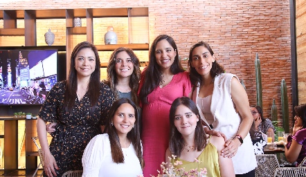  Marlene Pérez, Malena Ramos, Andrea Ascanio, Marcela Torres, Cristina Dávila y Claudia Ramírez.