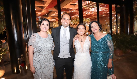  Carolina Motilla, Gerardo Huerta, Nathalie Rivera y Guadalupe Chávez.