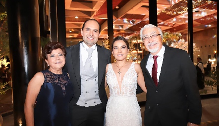  Adriana, Gerardo Huerta, Nathalie Rivera y Jesús Huerta.