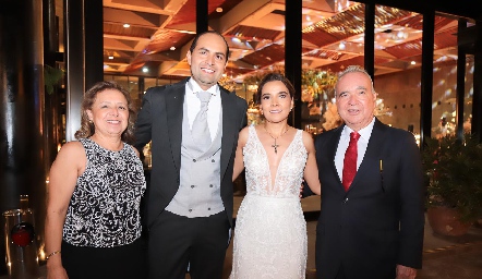  Elizabeth Rocha, Gerardo Huerta, Nathalie Rivera y Joel Ramírez.